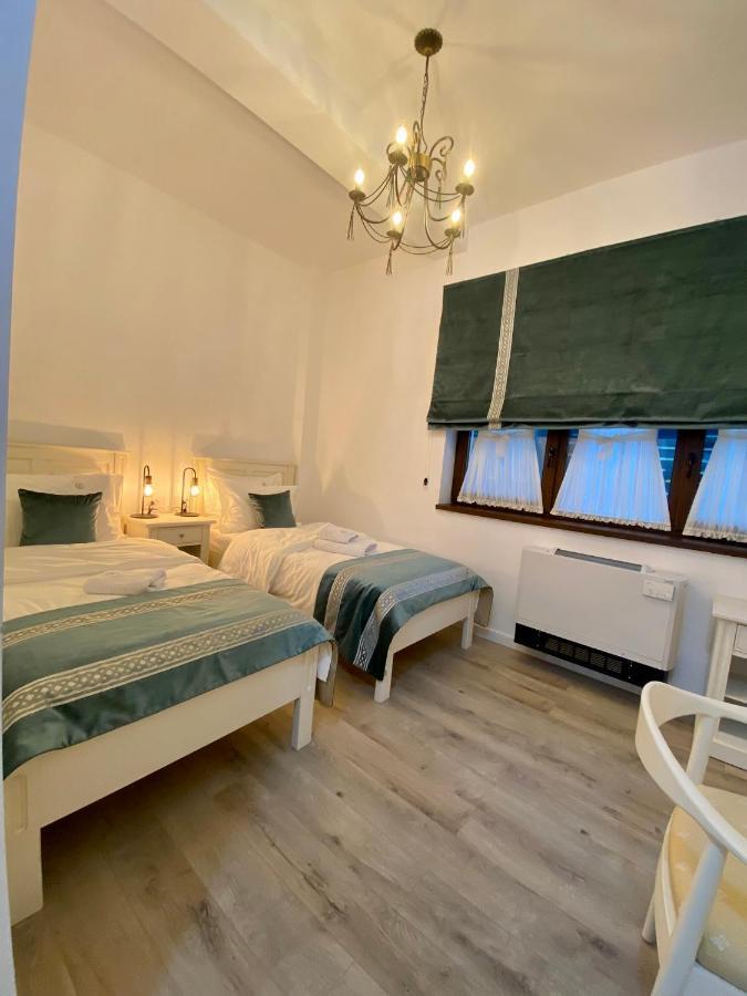 Pensiunea Charlotte Boutique Bacău Extérieur photo